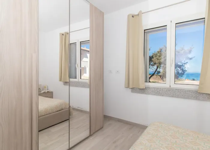 Sardegna Casa Mirta Vista Mare E Wifi * Isola Rossa (Sassari)